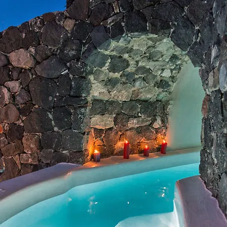 Luna Santorini *