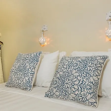 Luna Santorini Villa