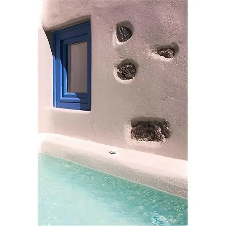 Villa Luna Santorini